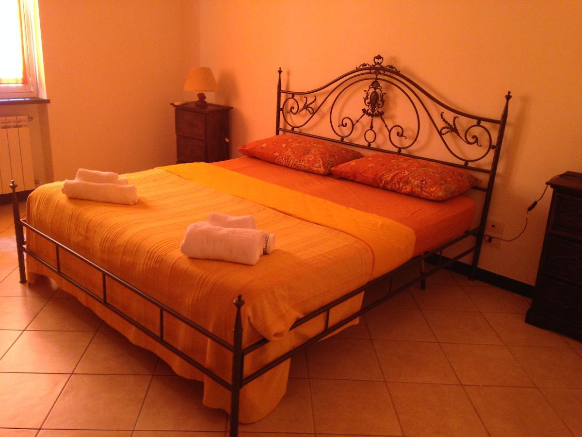 La Casa Di Aaron Apartment Rapallo Ruang foto